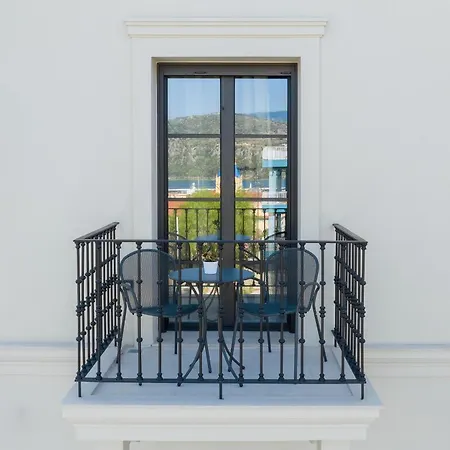 Essence Ξενοδοχείο με διαμερίσματα 4*