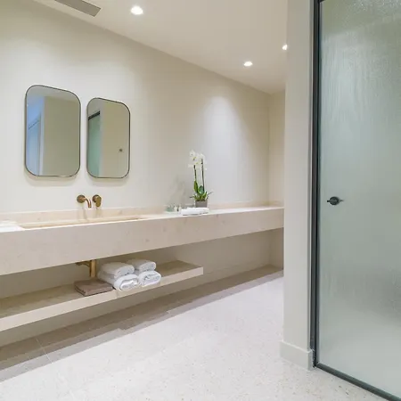 Essence Ξενοδοχείο με διαμερίσματα 4*